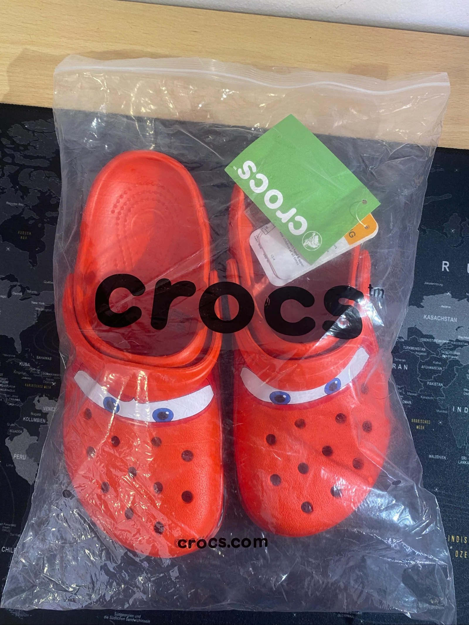 Crocs Rayo Mcqueen + 2 pines de regalo 🎁